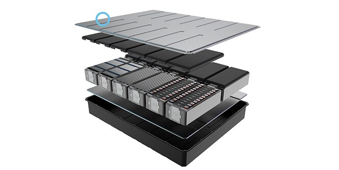 시트 성형 복합재 배치를 나타내는 전기차 배터리의 분해도